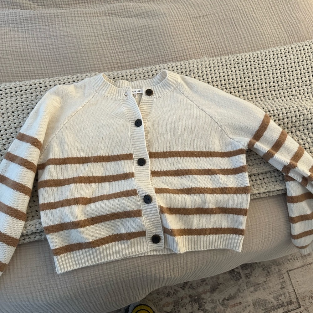 100% Cashmere Frame Cardigan. Size M.